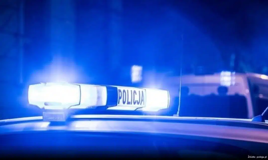 Czujność policjantów z Pyrzyc uratowała zdrowie kierowcy w Warnicach